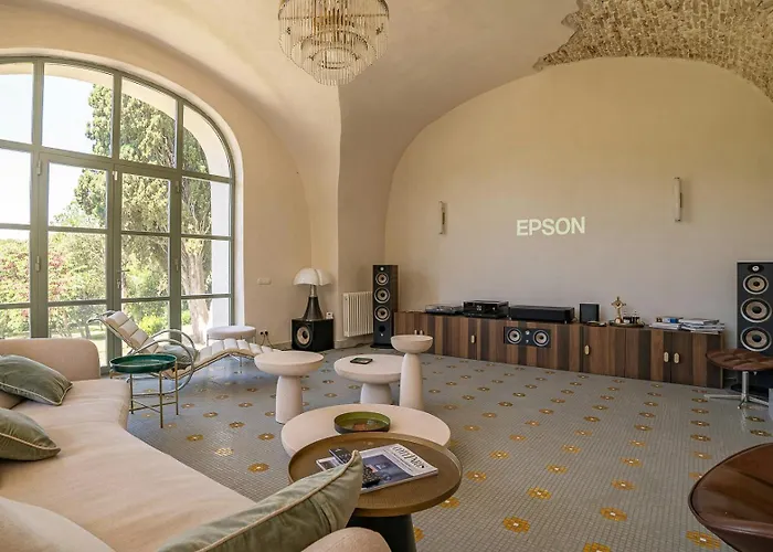 Castle In A Private Camargue Estate *