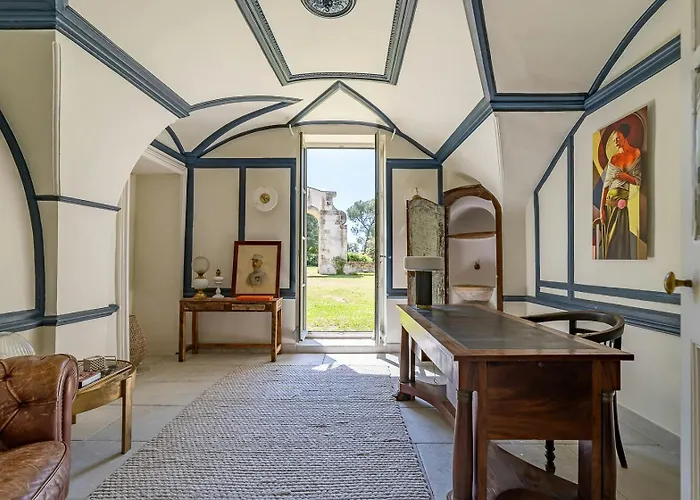 Castle In A Private Camargue Estate Ferienhaus